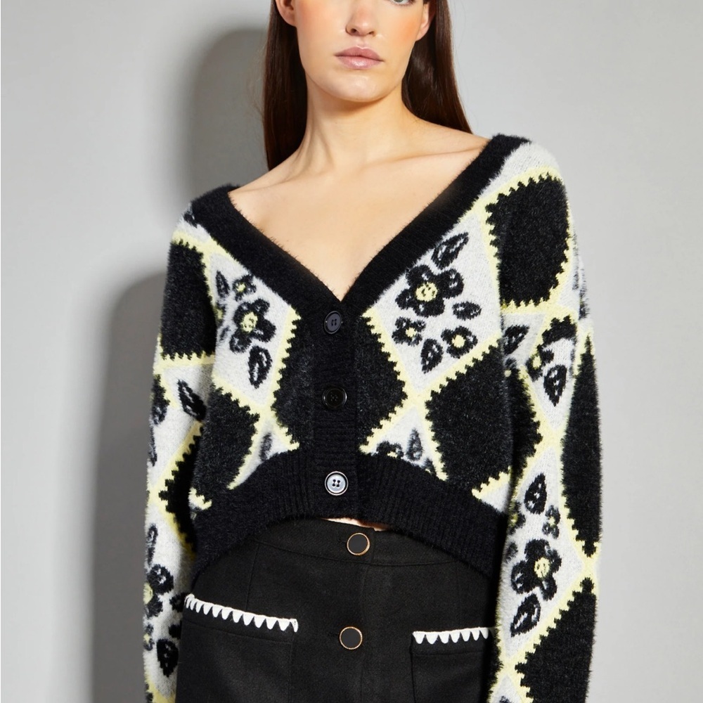 Glamorous cardigan size medium BNWT